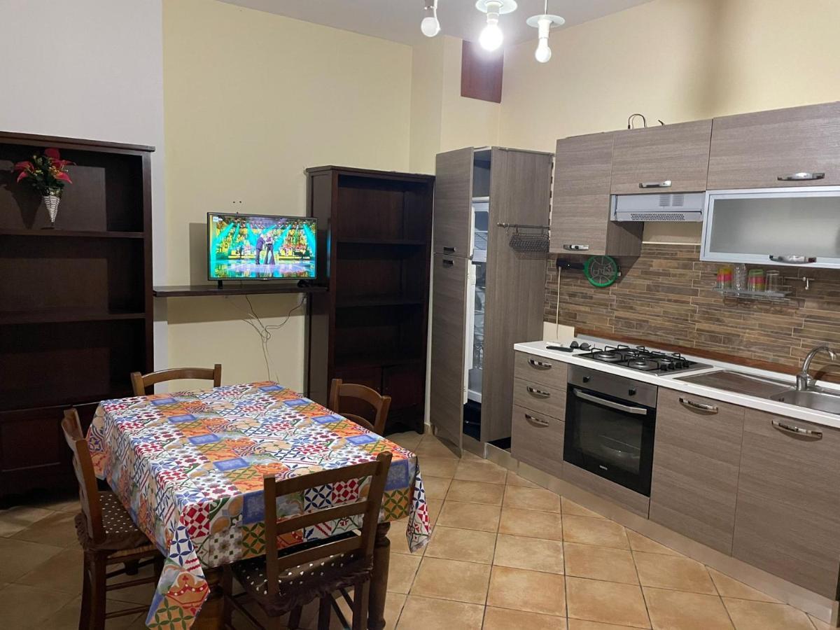 Mondello Stesicoro Apartment ปาแลร์โม ภายนอก รูปภาพ