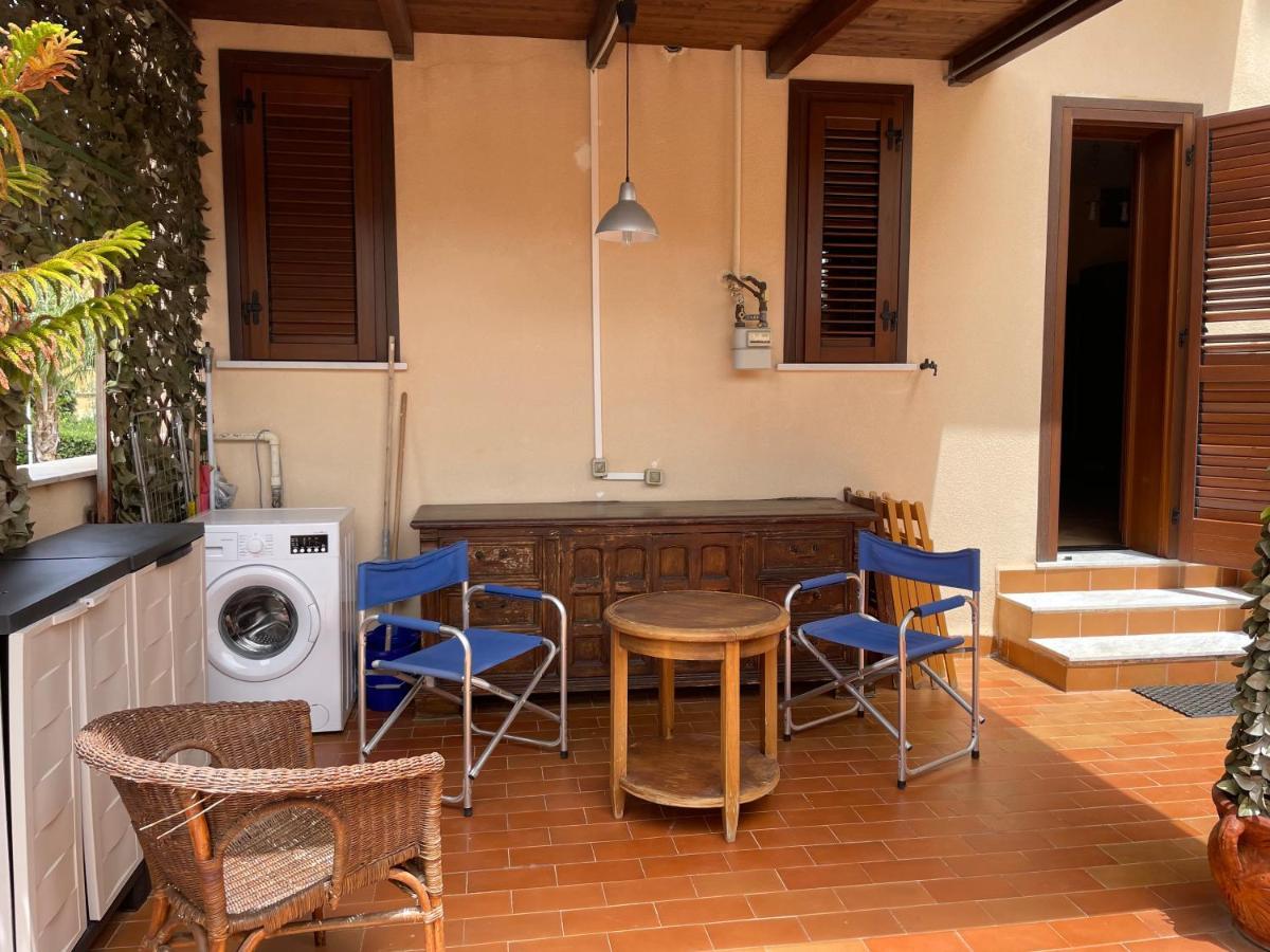 Mondello Stesicoro Apartment ปาแลร์โม ภายนอก รูปภาพ